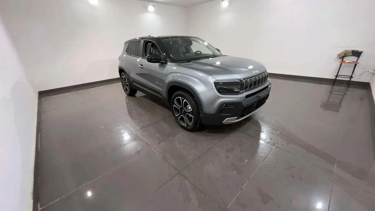 Photo 1 : Jeep Avenger 2024 Essence