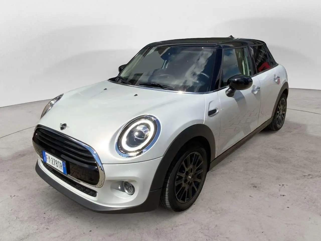 Photo 1 : Mini Cooper 2019 Petrol