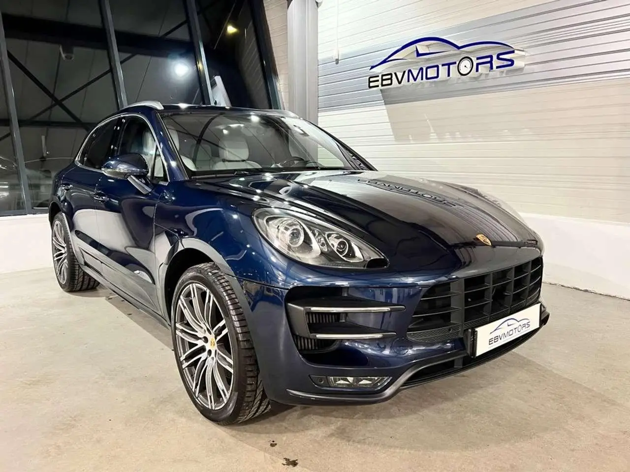 Photo 1 : Porsche Macan 2015 Essence