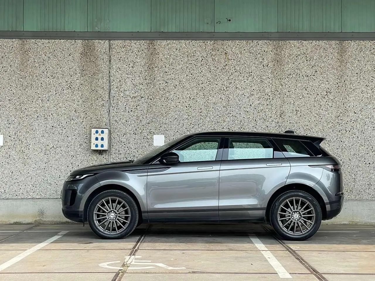 Photo 1 : Land Rover Range Rover Evoque 2020 Diesel