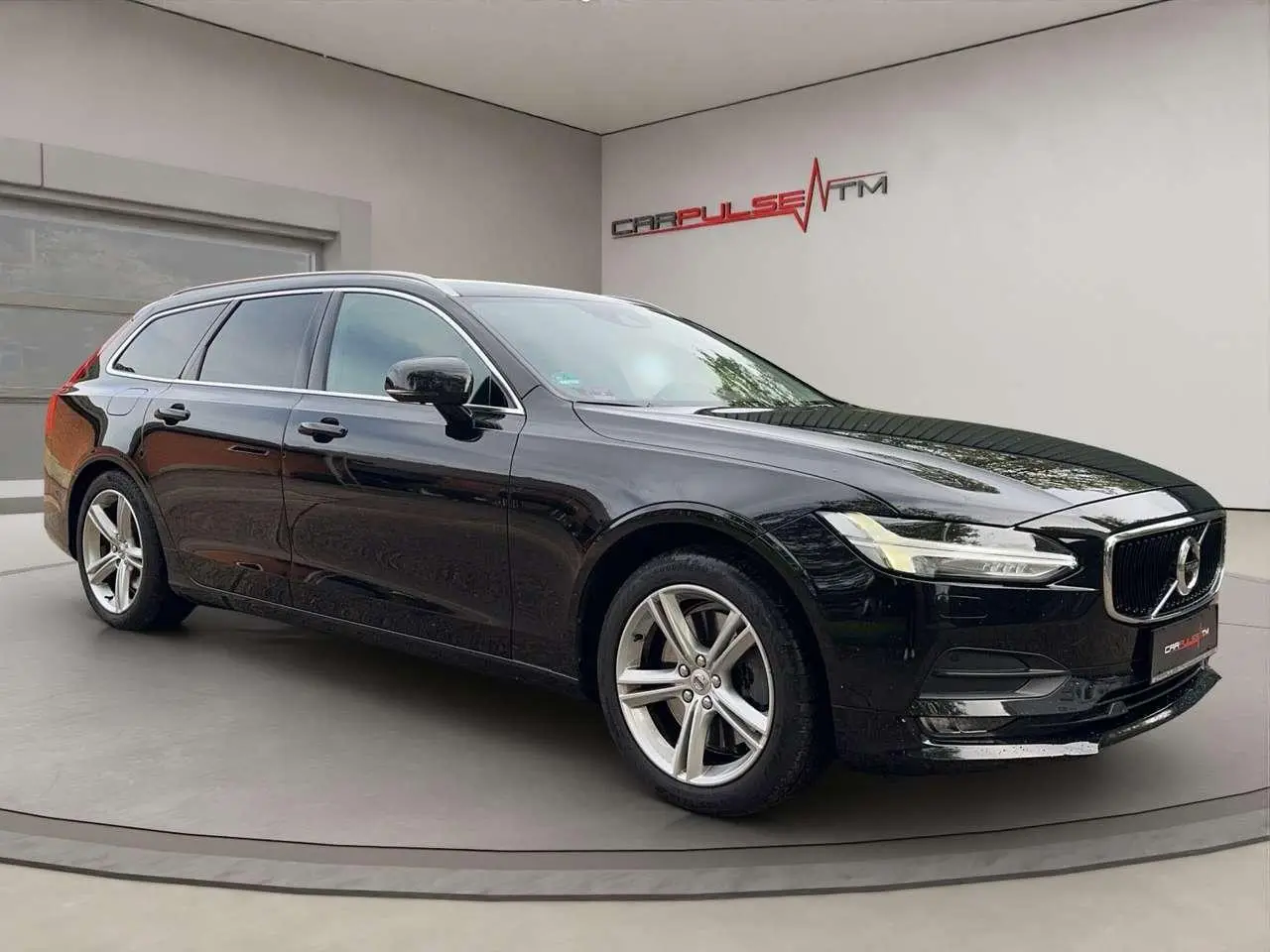 Photo 1 : Volvo V90 2018 Petrol