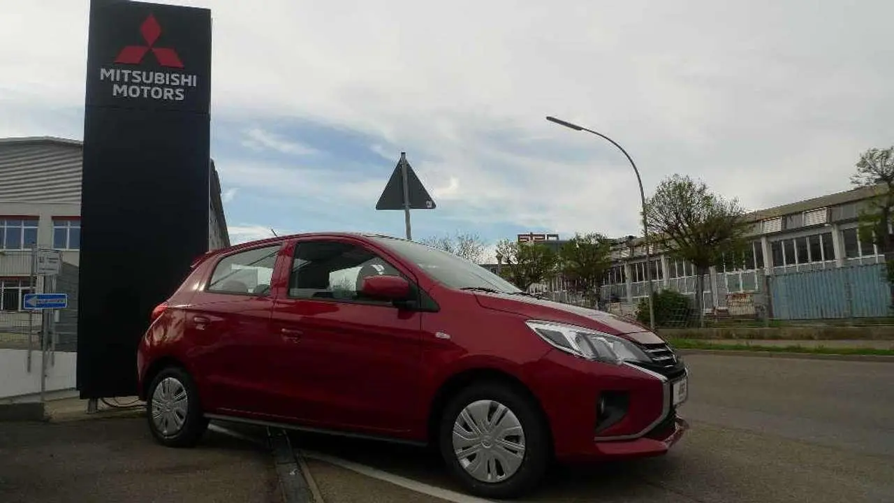 Photo 1 : Mitsubishi Space Star 2024 Petrol