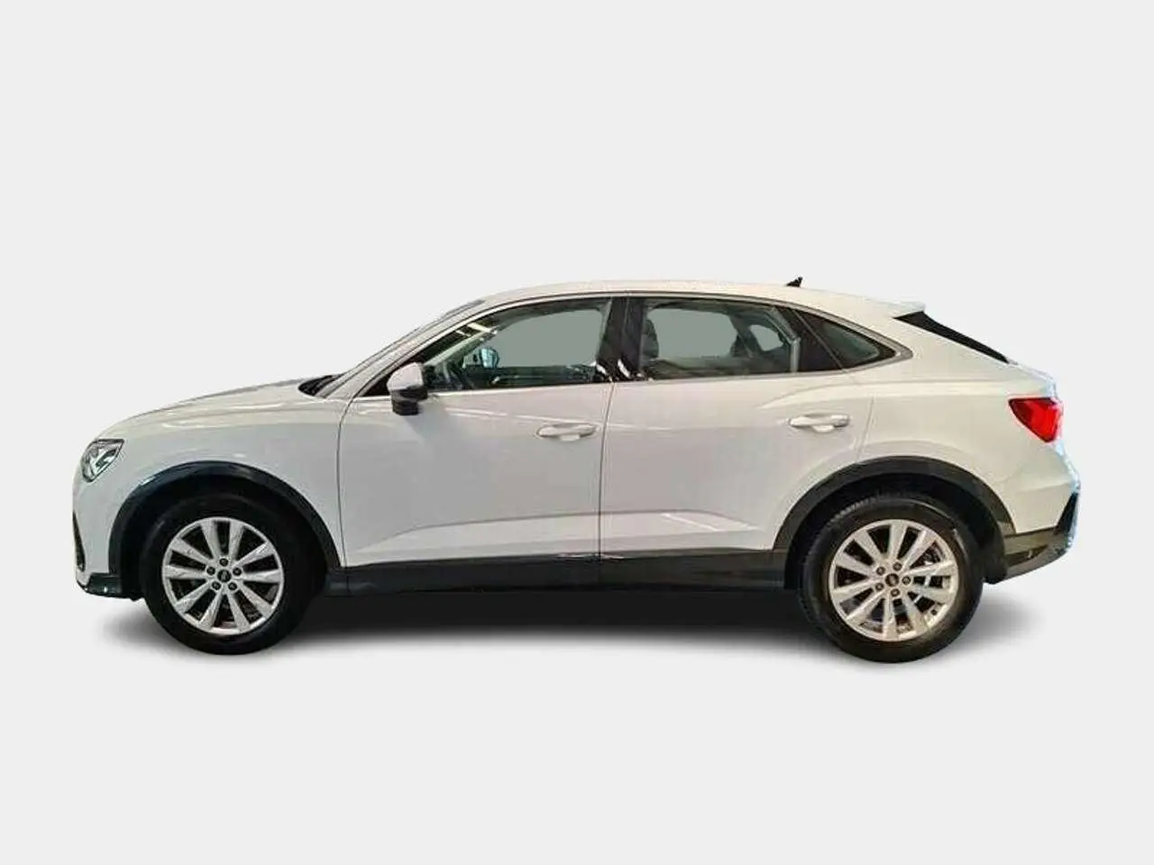 Photo 1 : Audi Q3 2021 Diesel