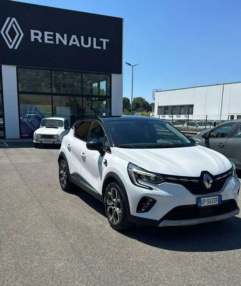 Photo 1 : Renault Captur 2021 Hybride