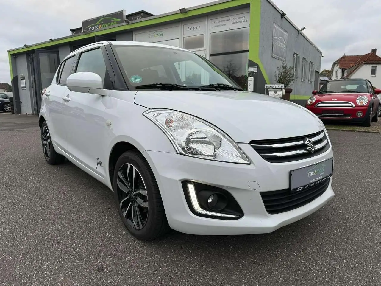 Photo 1 : Suzuki Swift 2015 Petrol