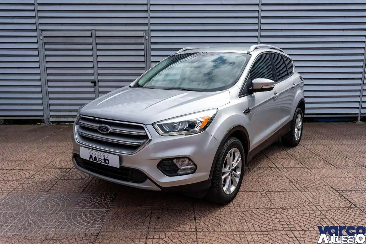 Photo 1 : Ford Kuga 2017 Essence