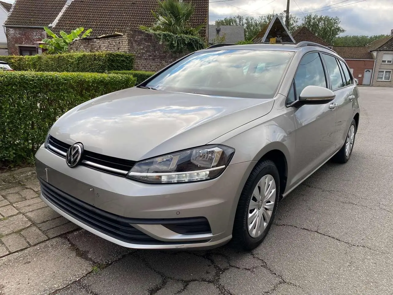 Photo 1 : Volkswagen Golf 2019 Petrol