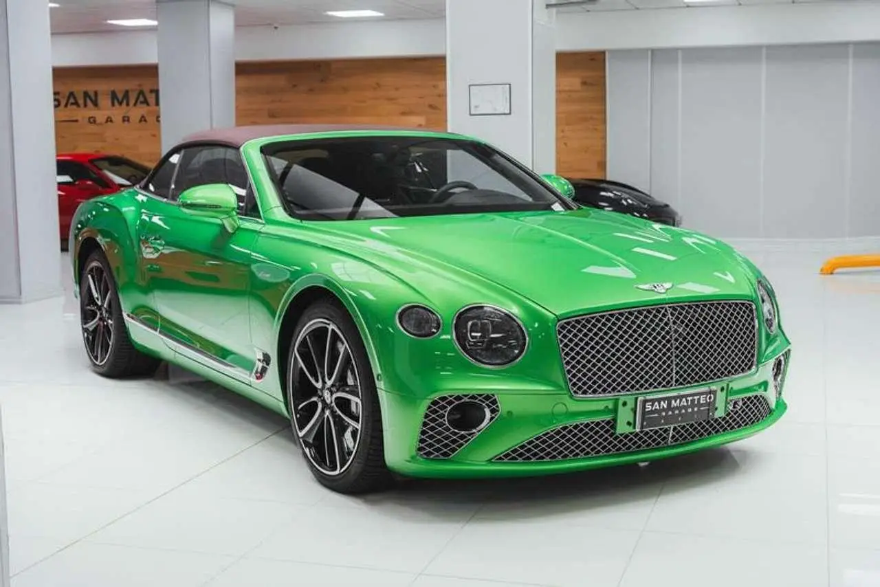 Photo 1 : Bentley Continental 2024 Petrol