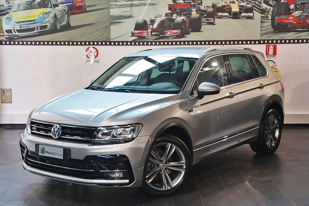 Photo 1 : Volkswagen Tiguan 2020 Petrol