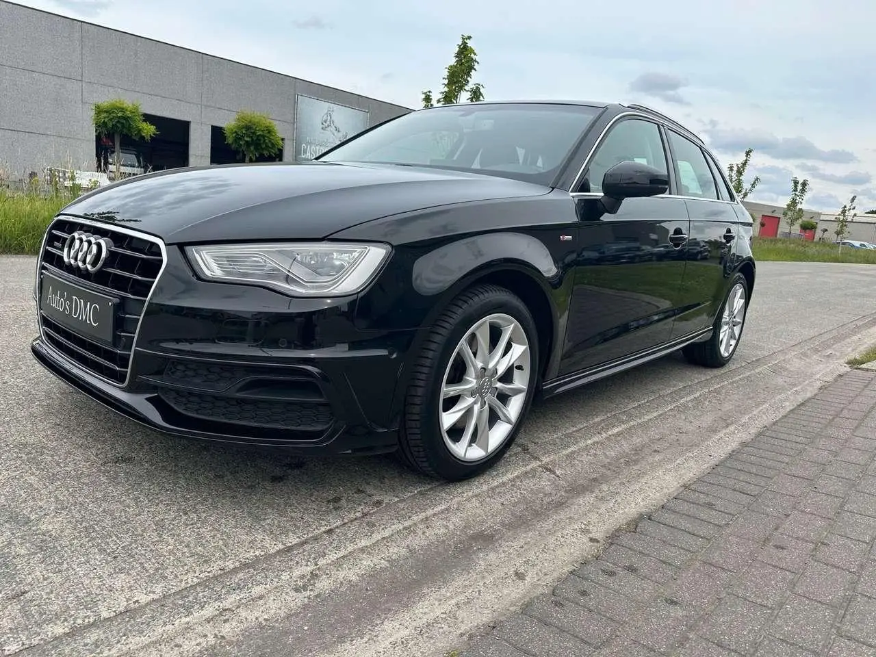 Photo 1 : Audi A3 2016 Petrol