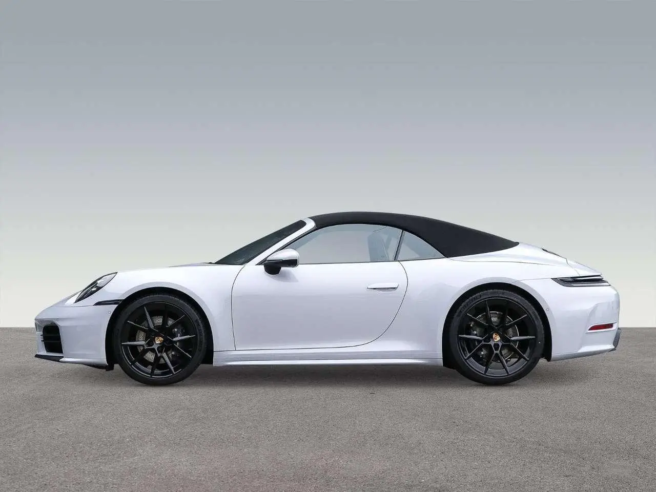 Photo 1 : Porsche 992 2024 Essence