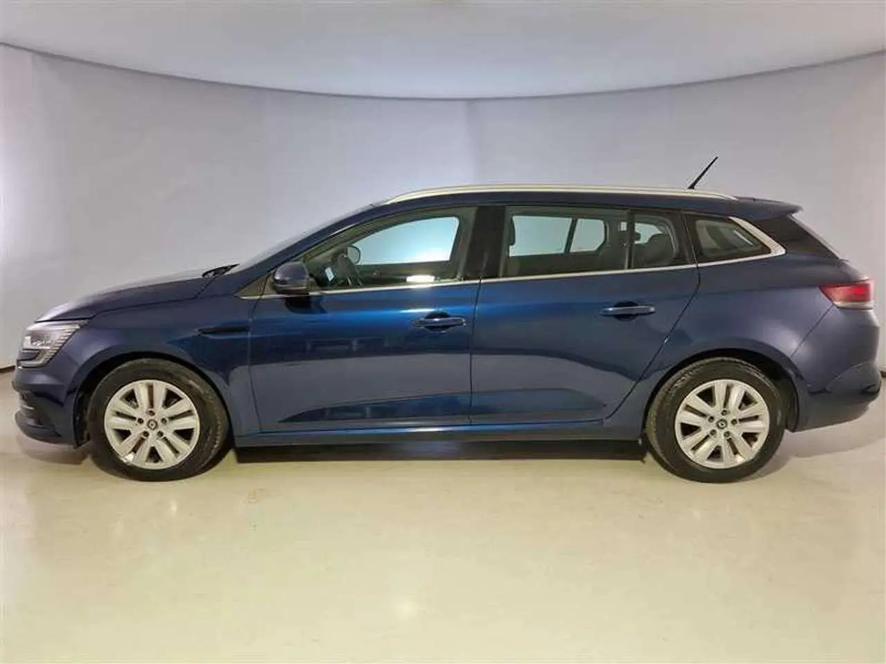 Photo 1 : Renault Megane 2021 Diesel