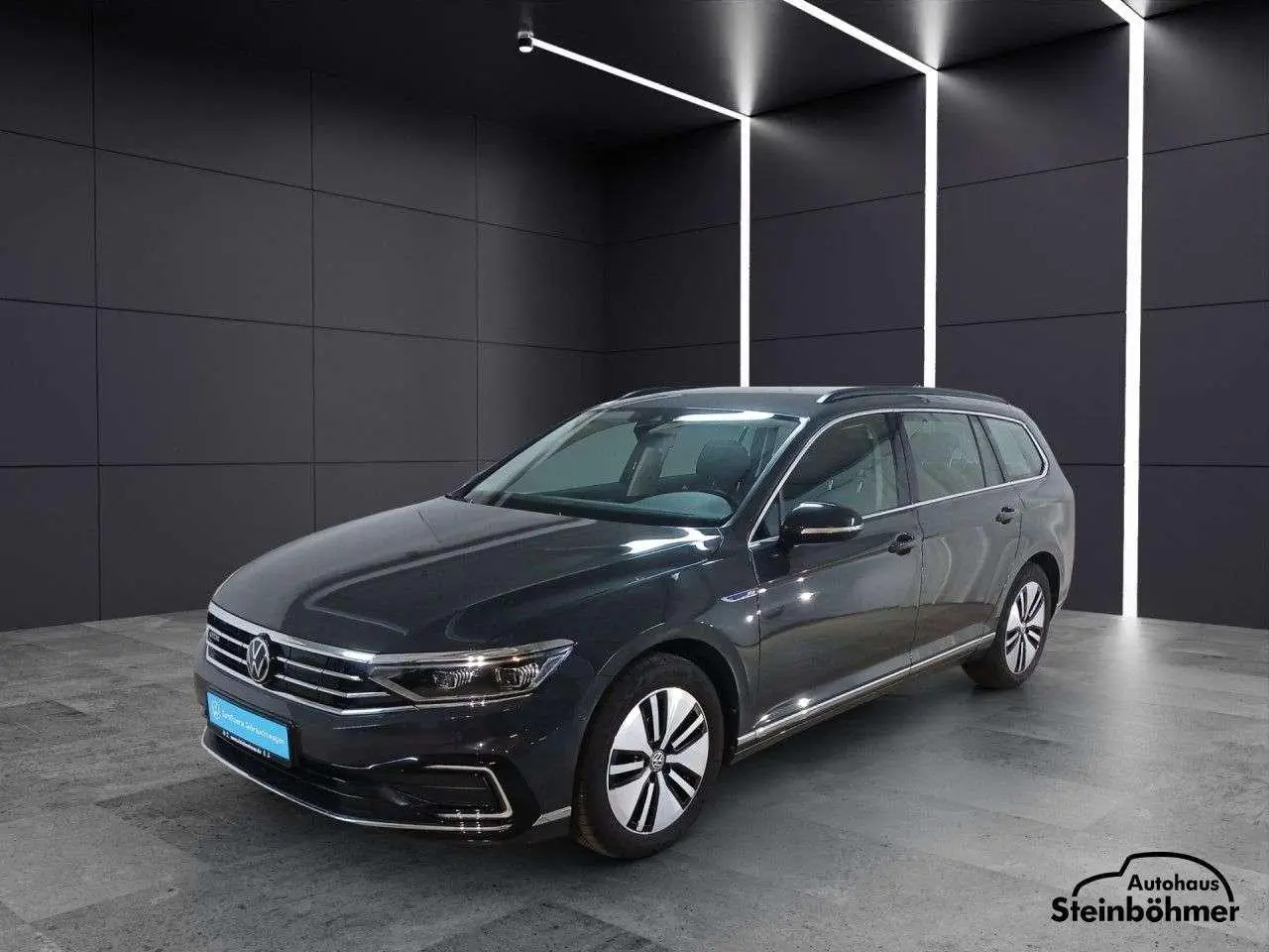 Photo 1 : Volkswagen Passat 2021 Hybrid