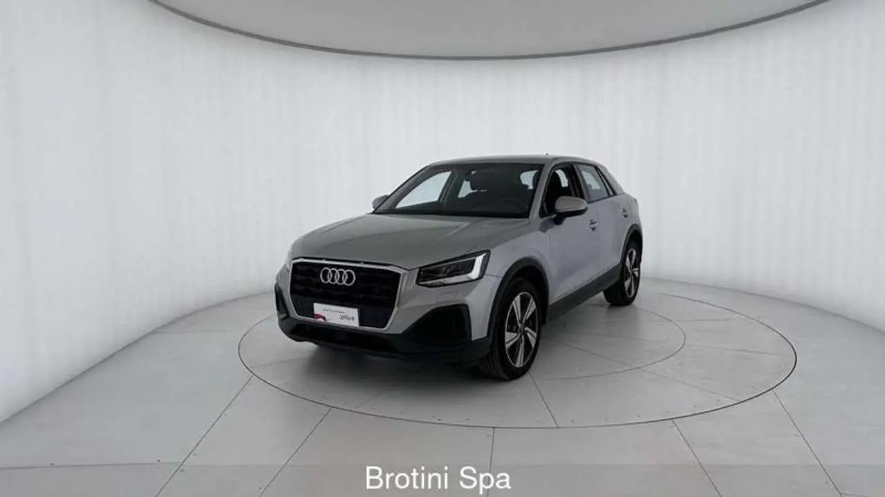 Photo 1 : Audi Q2 2023 Diesel