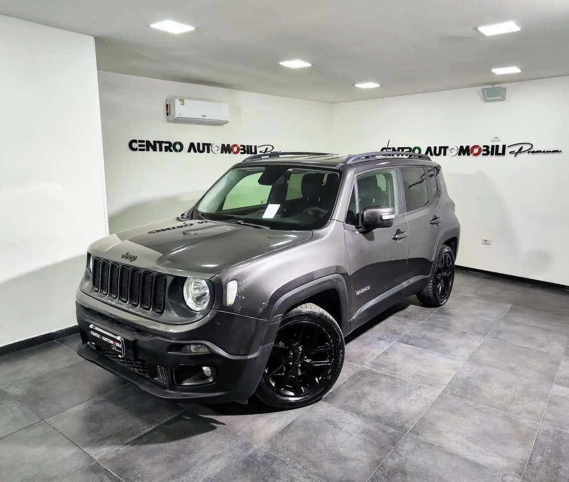 Photo 1 : Jeep Renegade 2016 Diesel