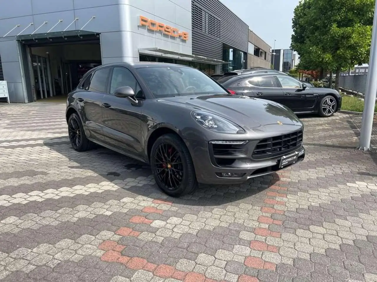 Photo 1 : Porsche Macan 2017 Essence