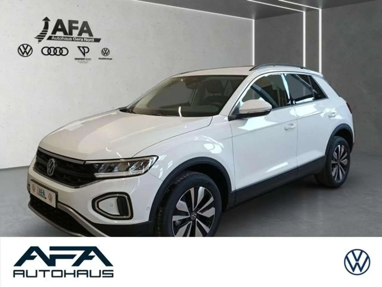 Photo 1 : Volkswagen T-roc 2024 Essence