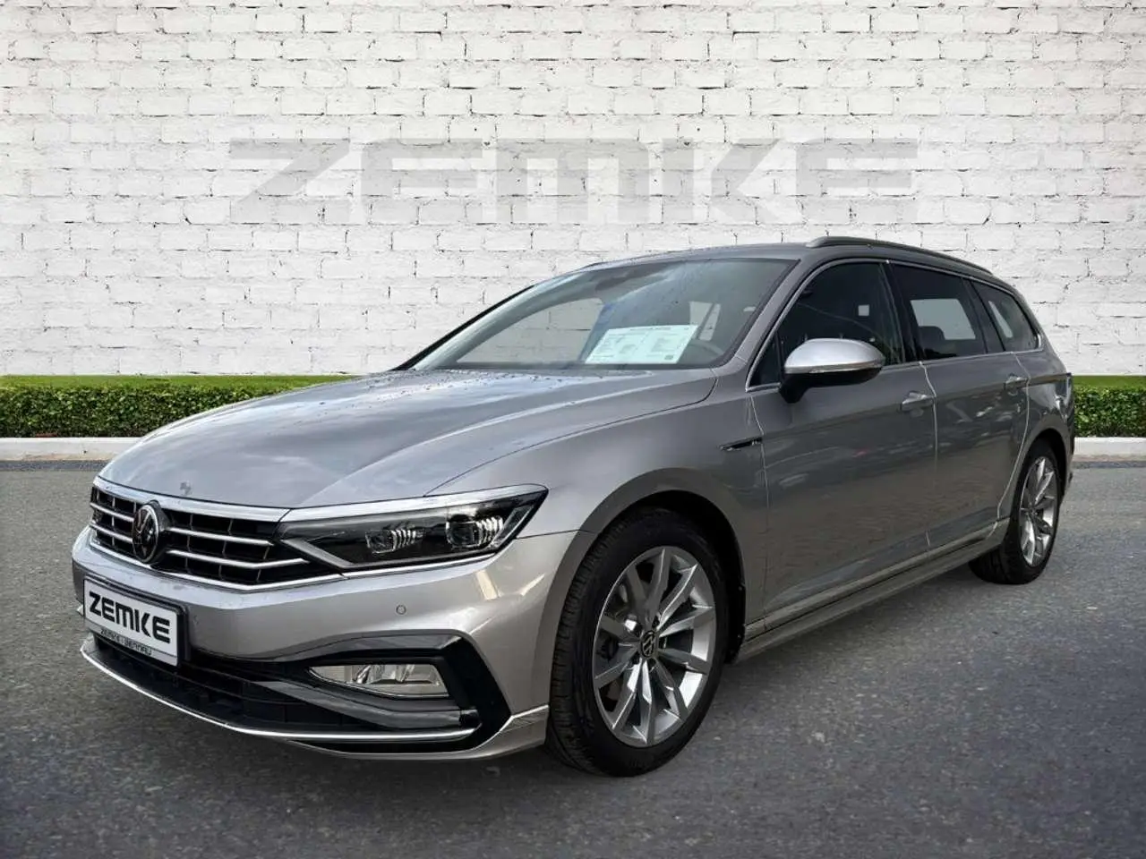 Photo 1 : Volkswagen Passat 2023 Essence