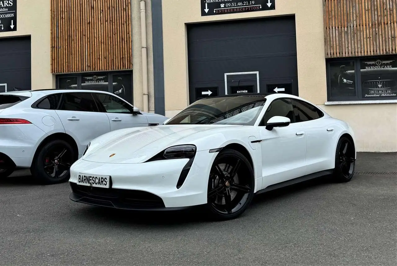 Photo 1 : Porsche Taycan 2021 Electric