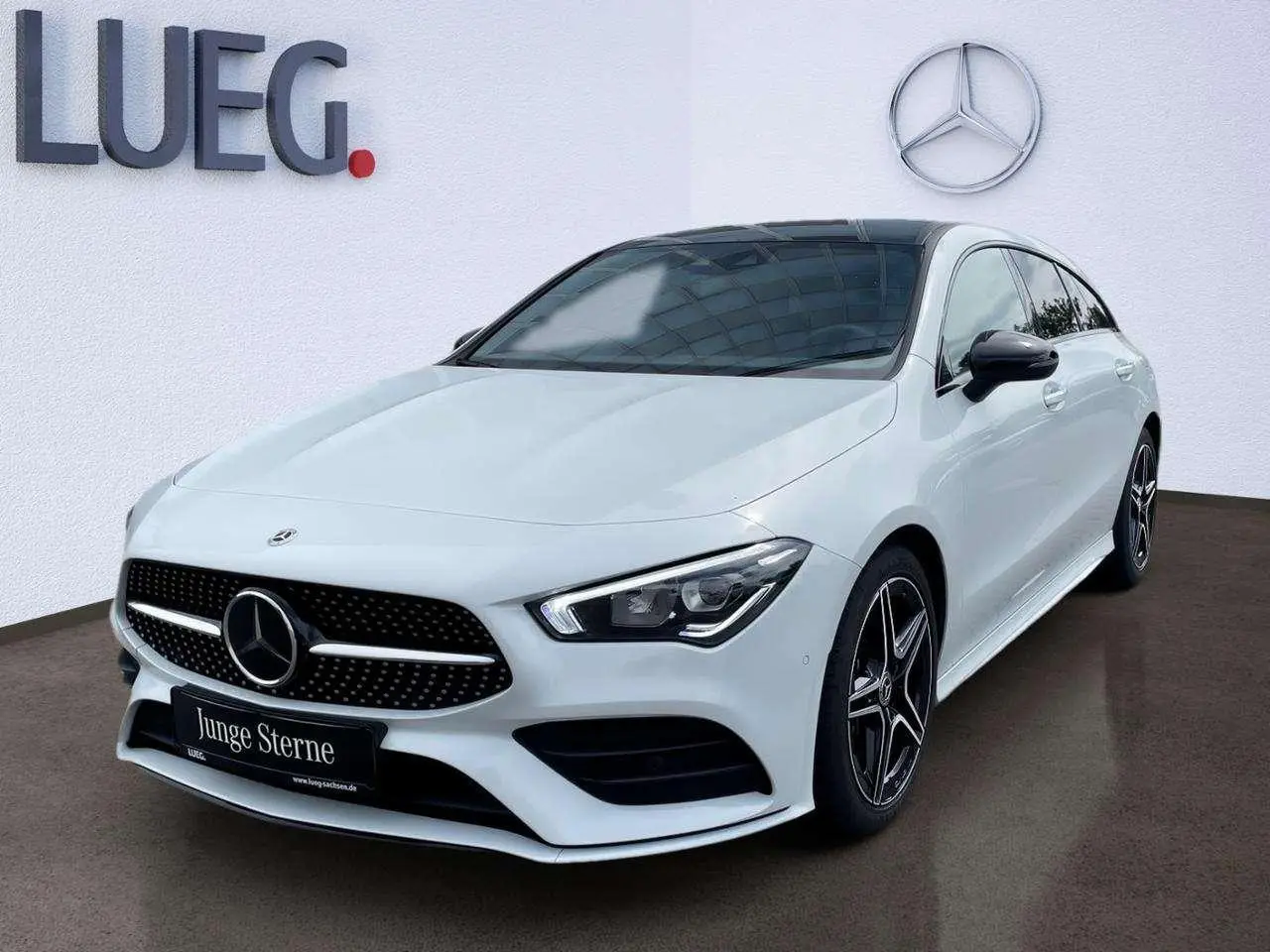 Photo 1 : Mercedes-benz Classe Cla 2023 Petrol