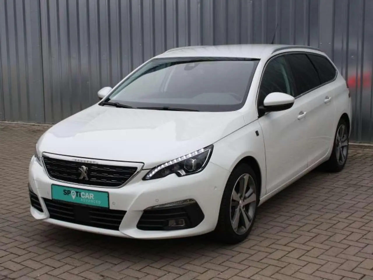 Photo 1 : Peugeot 308 2019 Essence