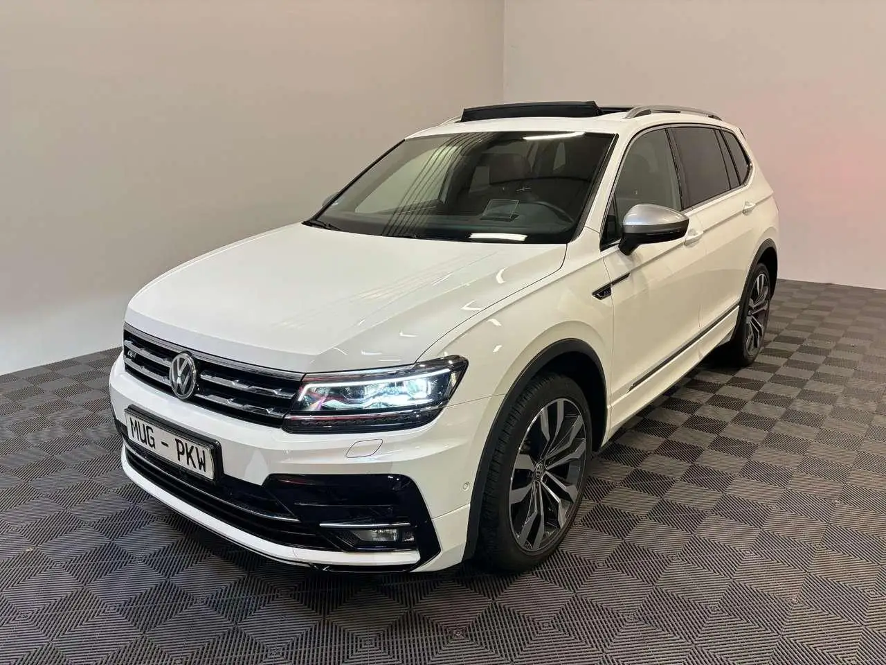 Photo 1 : Volkswagen Tiguan 2019 Diesel