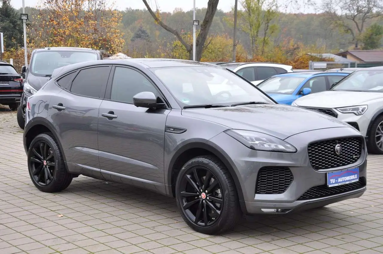 Photo 1 : Jaguar E-pace 2019 Petrol