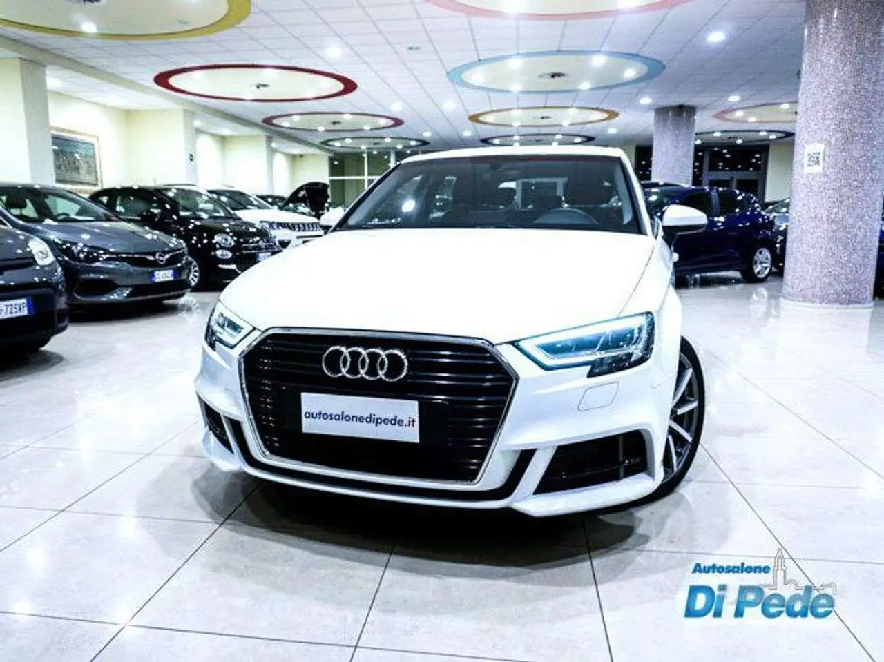 Photo 1 : Audi A3 2019 Diesel