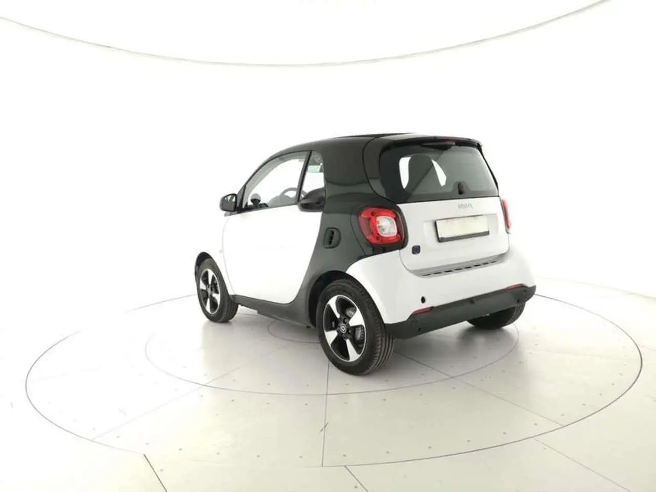 Photo 1 : Smart Fortwo 2023 Électrique