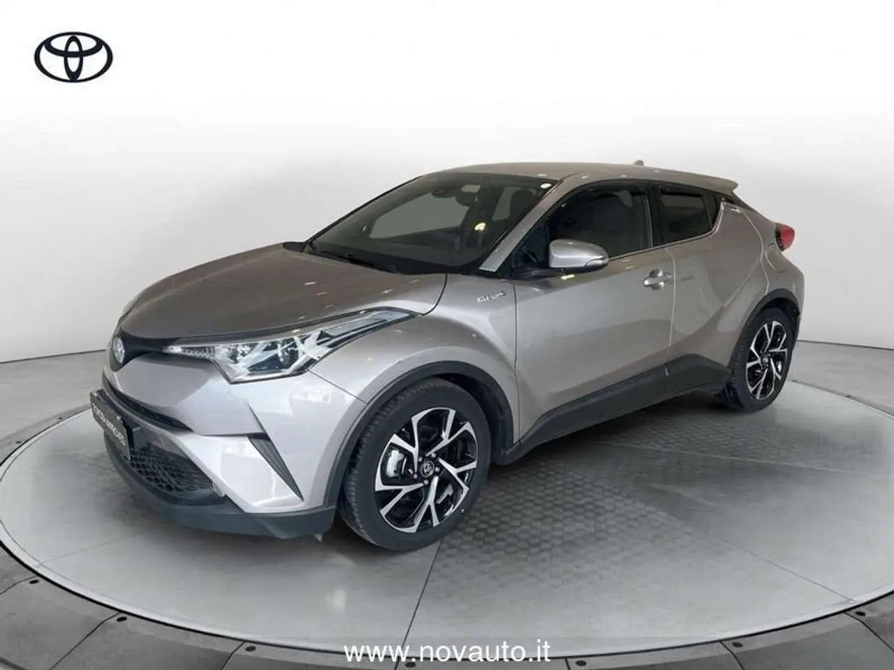 Photo 1 : Toyota C-hr 2019 Hybrid