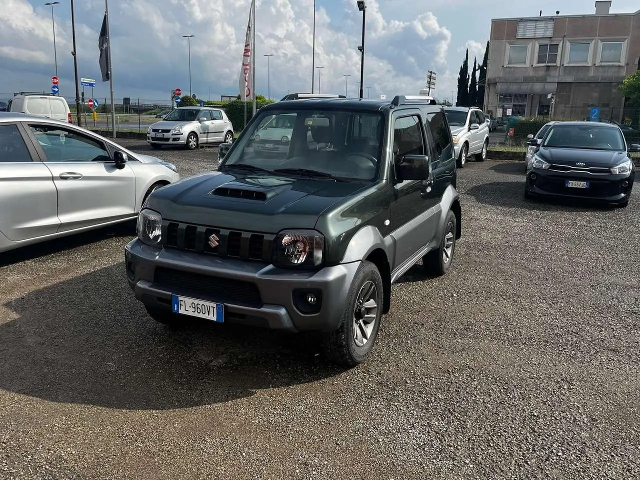 Photo 1 : Suzuki Jimny 2017 Petrol