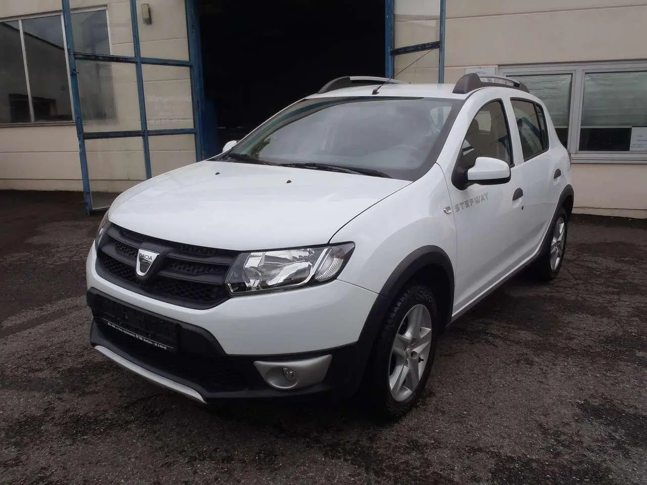 Photo 1 : Dacia Sandero 2015 Petrol