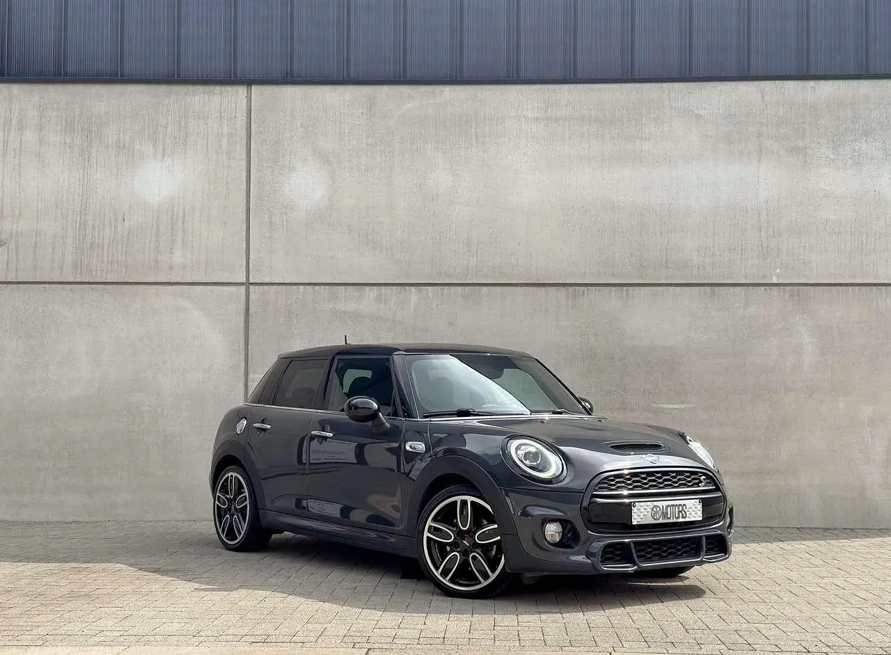 Photo 1 : Mini Cooper 2018 Petrol