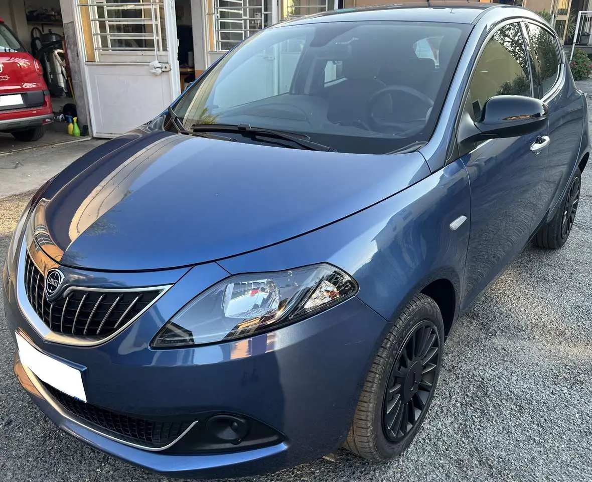 Photo 1 : Lancia Ypsilon 2022 Hybride