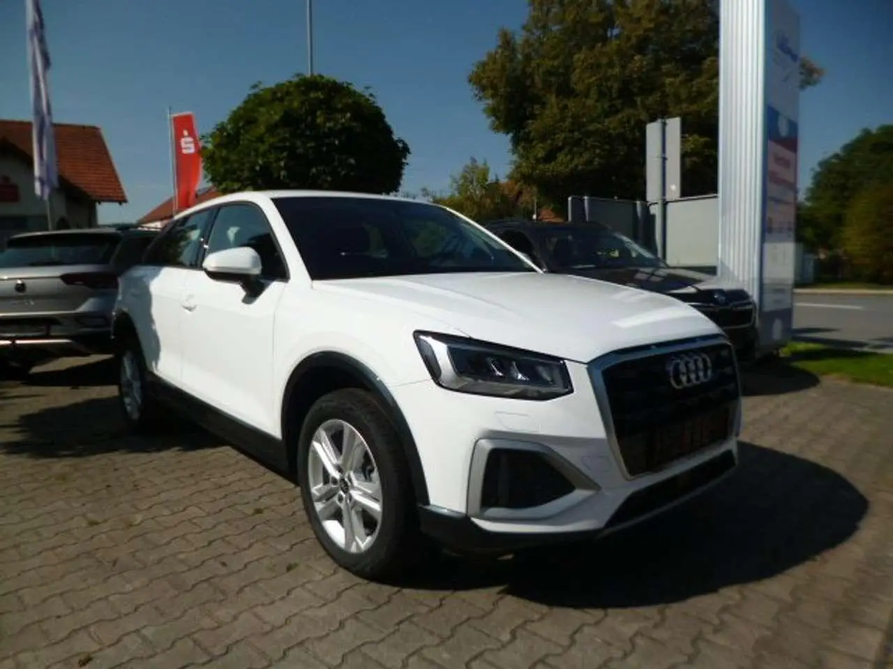 Photo 1 : Audi Q2 2023 Petrol