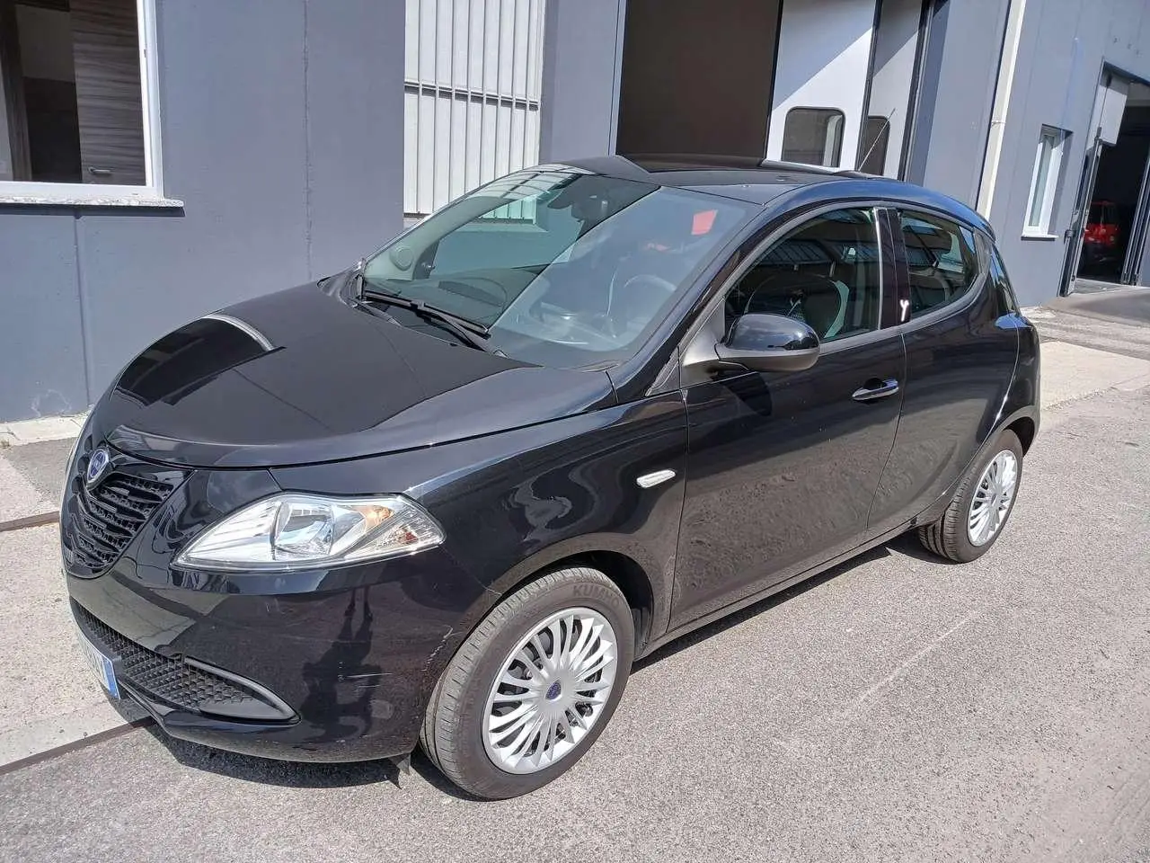 Photo 1 : Lancia Ypsilon 2015 Petrol