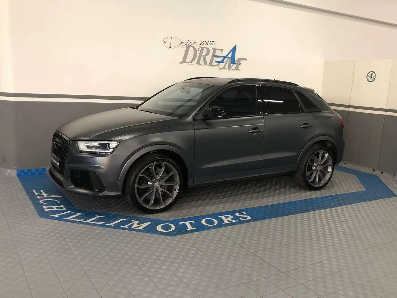 Photo 1 : Audi Rsq3 2015 Petrol