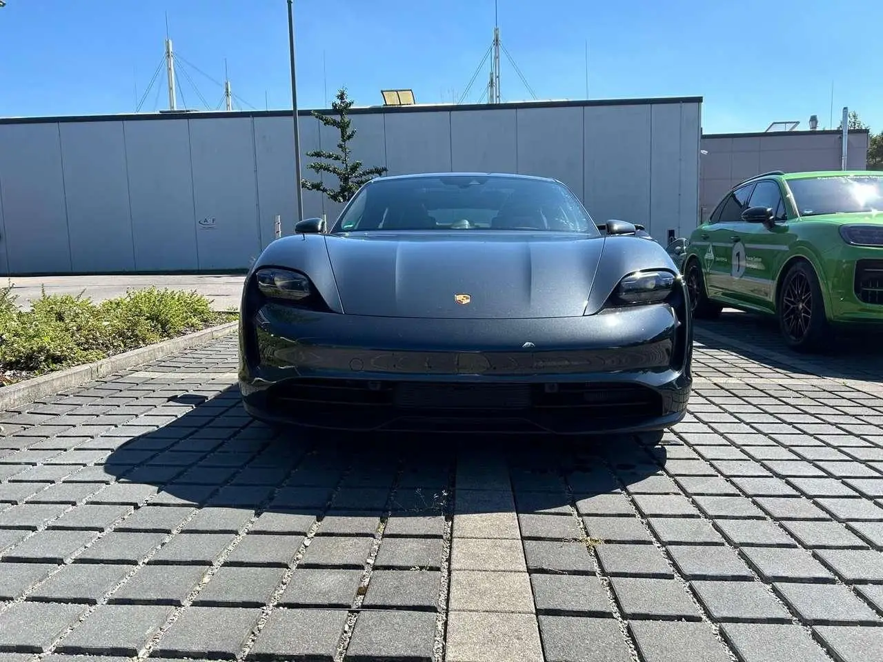 Photo 1 : Porsche Taycan 2021 Électrique