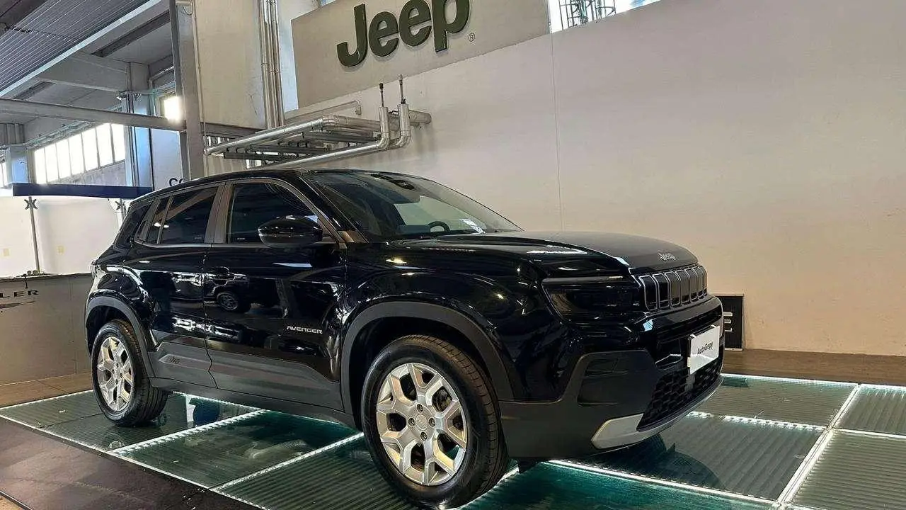 Photo 1 : Jeep Avenger 2023 Essence