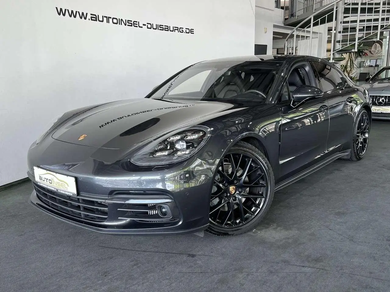 Photo 1 : Porsche Panamera 2017 Essence