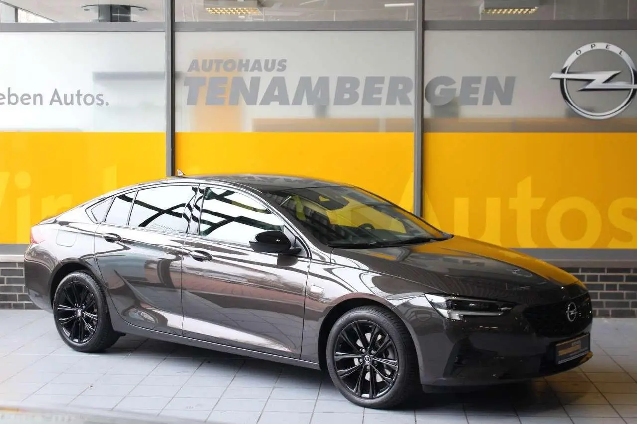 Photo 1 : Opel Insignia 2021 Essence