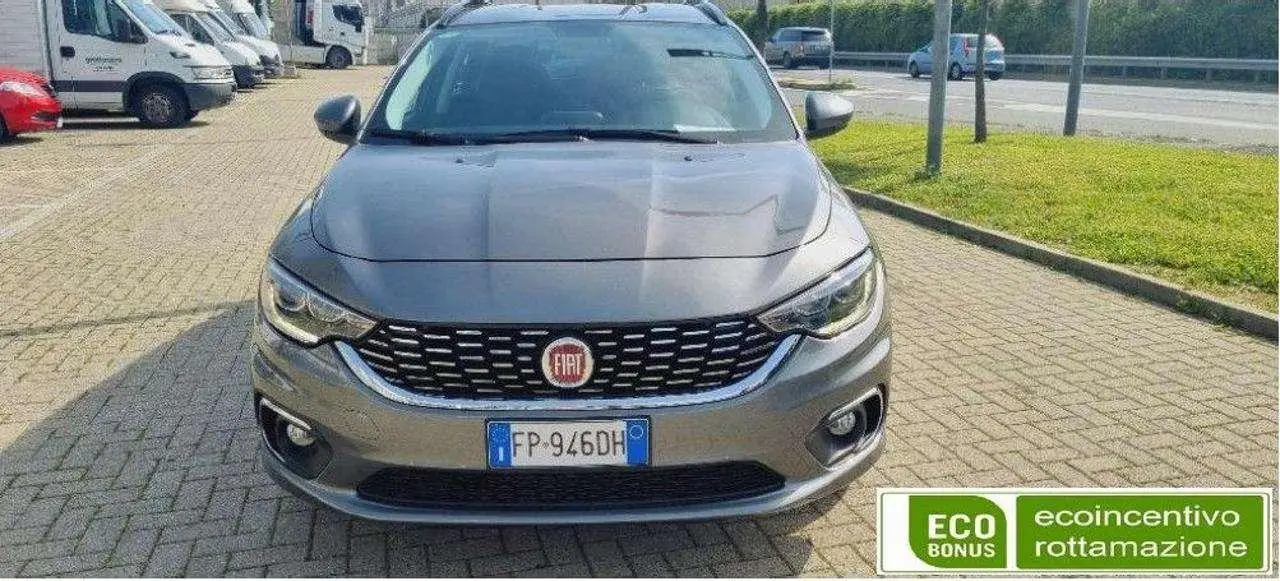 Photo 1 : Fiat Tipo 2018 Diesel