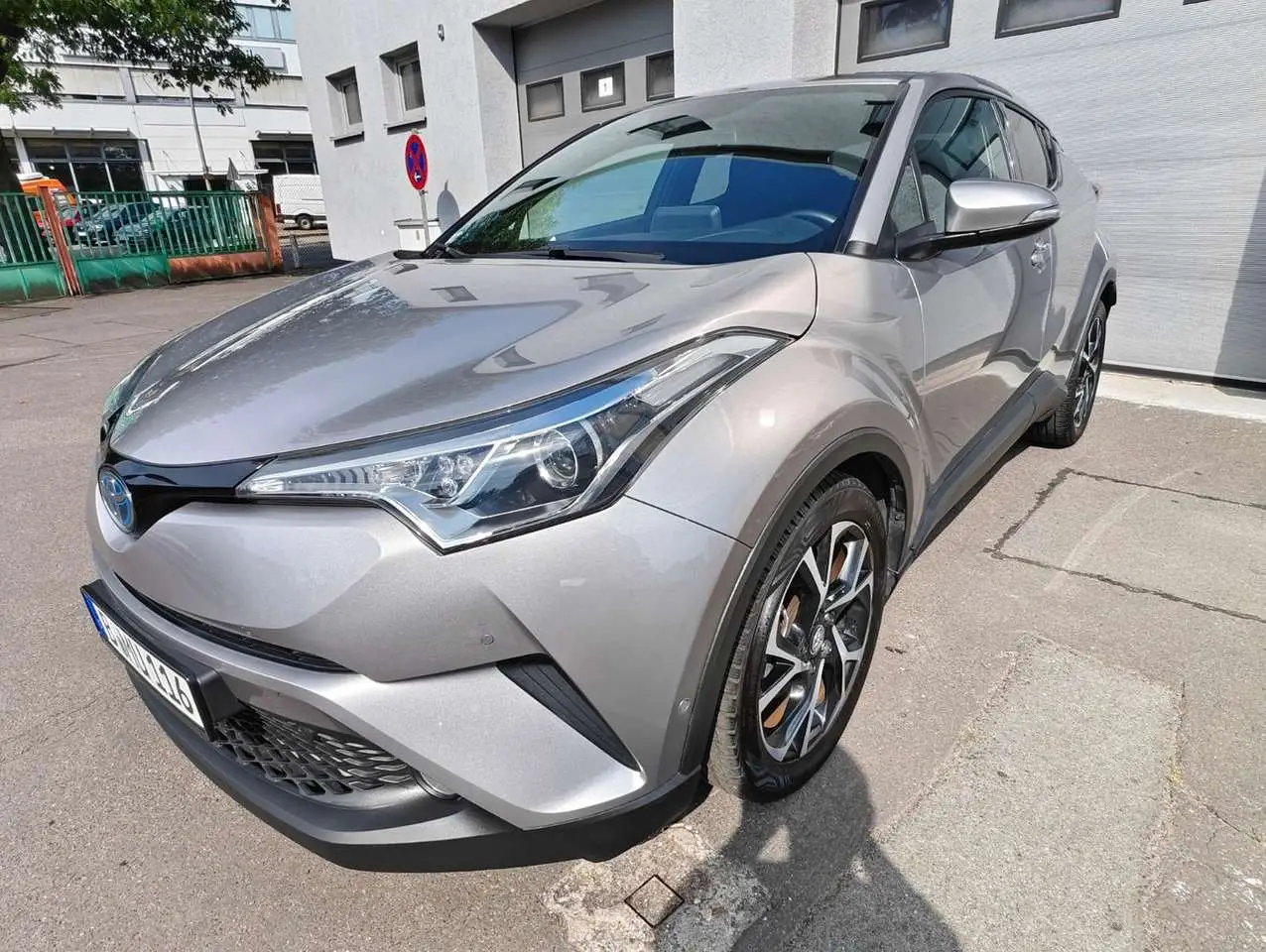 Photo 1 : Toyota C-hr 2019 Hybride