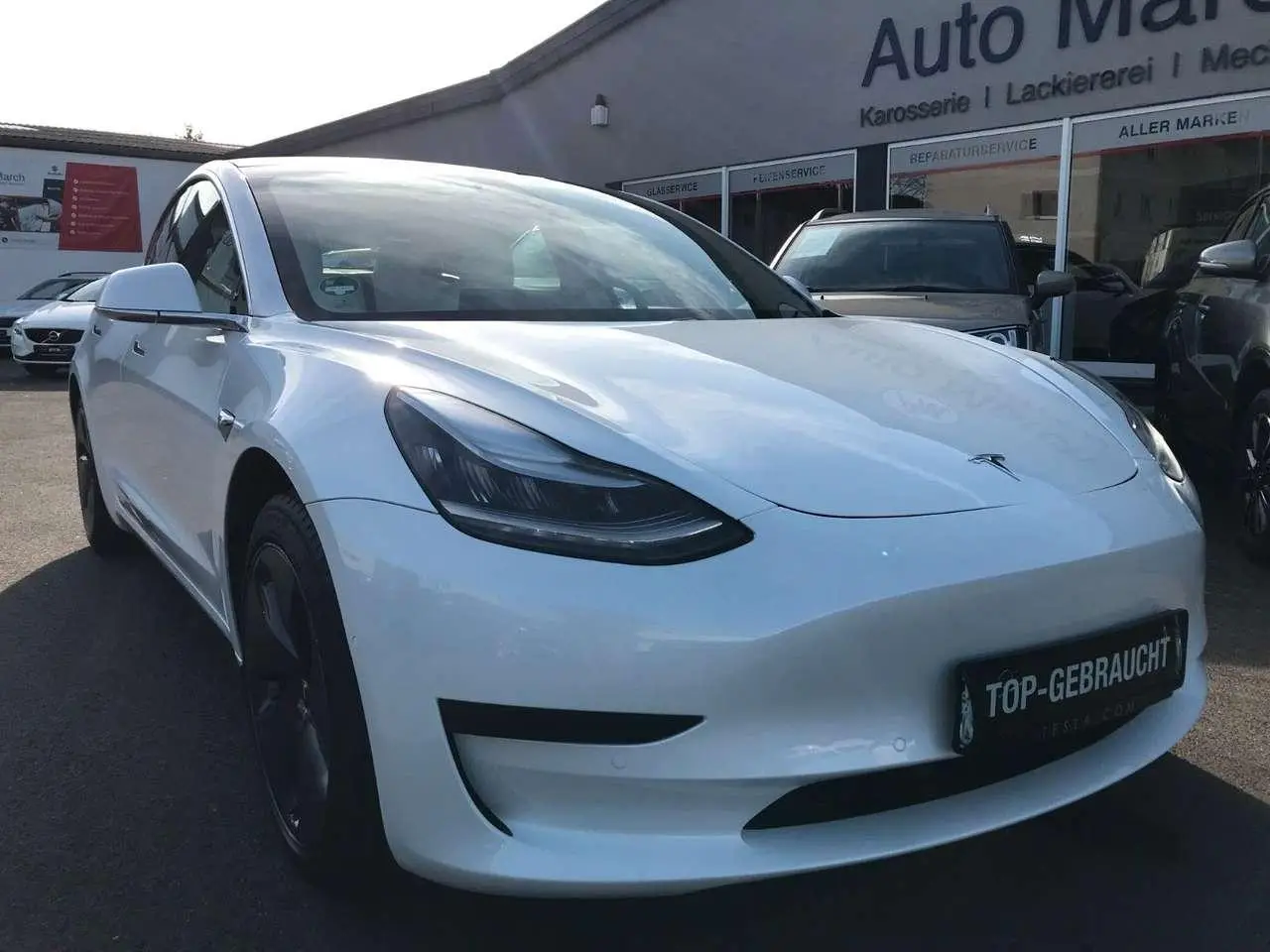 Photo 1 : Tesla Model 3 2020 Electric