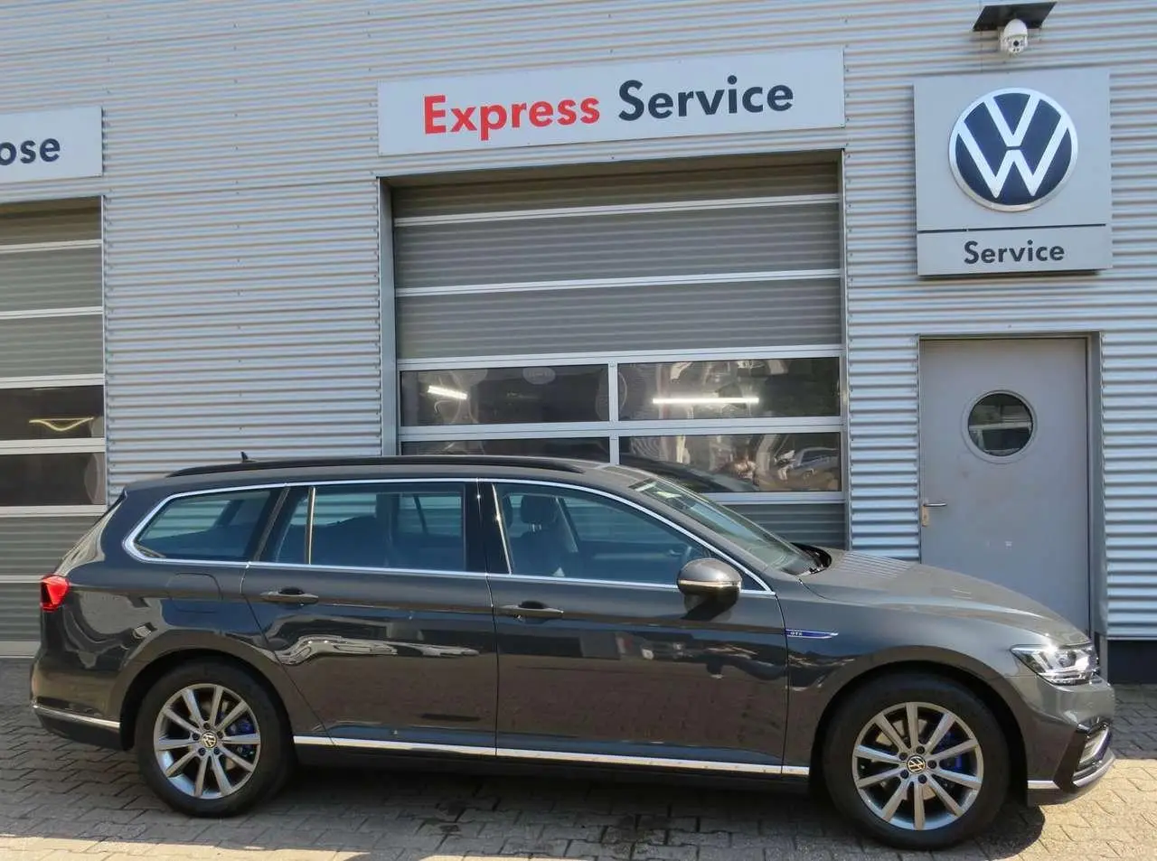 Photo 1 : Volkswagen Passat 2021 Essence