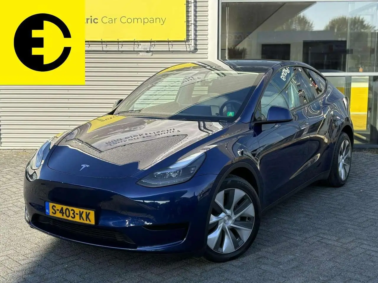 Photo 1 : Tesla Model Y 2023 Electric