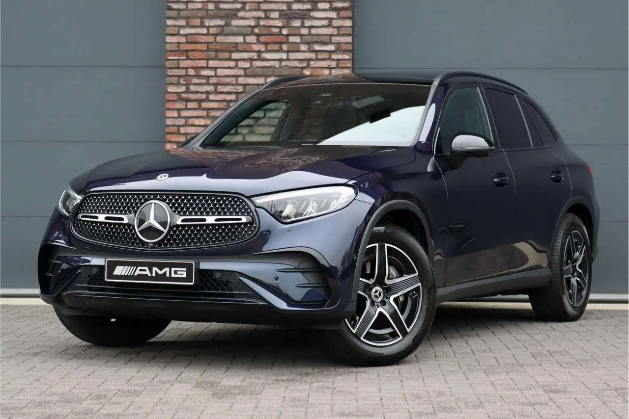 Photo 1 : Mercedes-benz Classe Glc 2023 Petrol