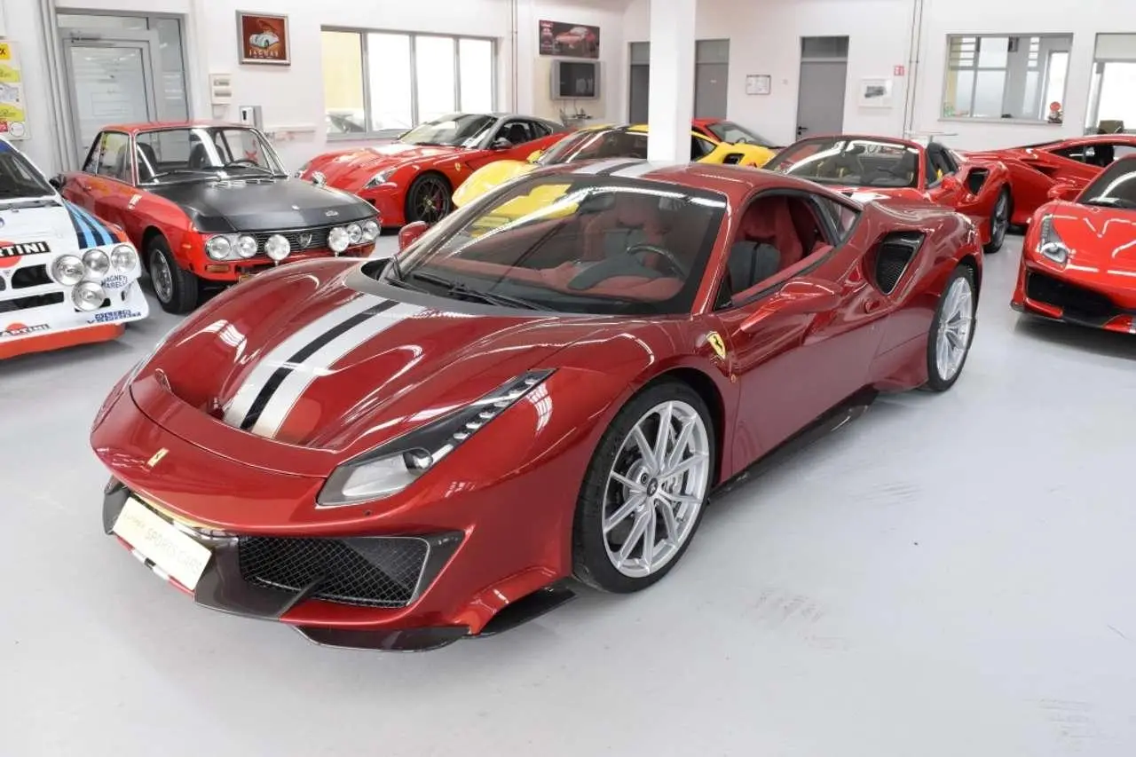 Photo 1 : Ferrari 488 2020 Essence