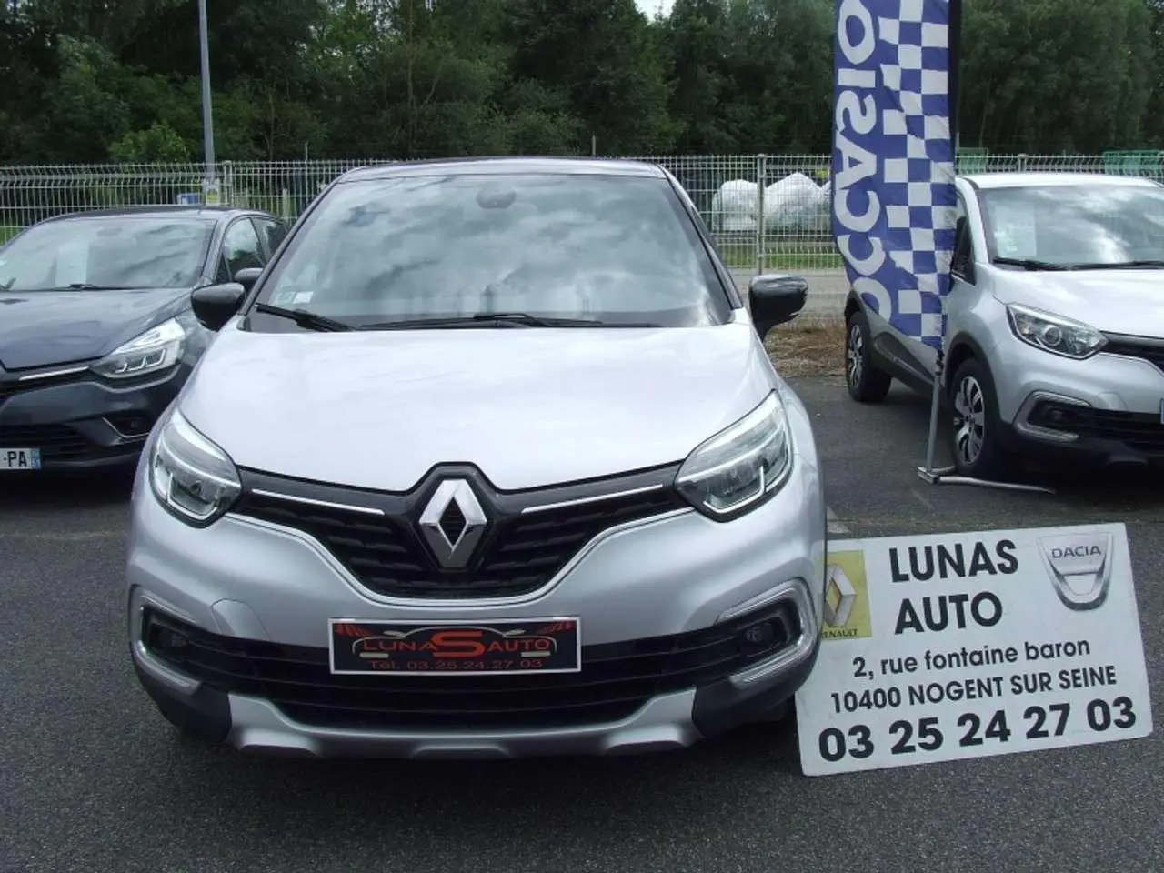 Photo 1 : Renault Captur 2018 Essence