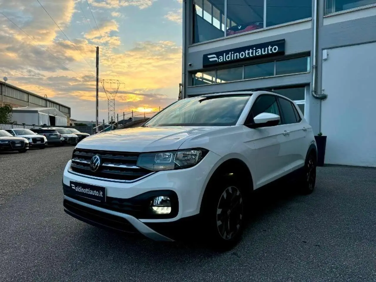 Photo 1 : Volkswagen T-cross 2021 Petrol